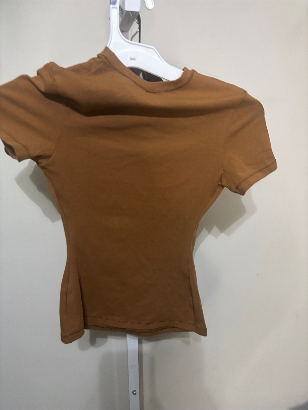 NWT SKIMS cotton jersey Tshirt• Color-chai• size - XS - Picture 7 of 9